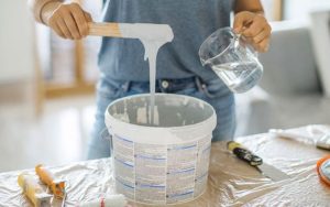 میزان دقیق آب برای رقیق کردن رنگ پلاستیک